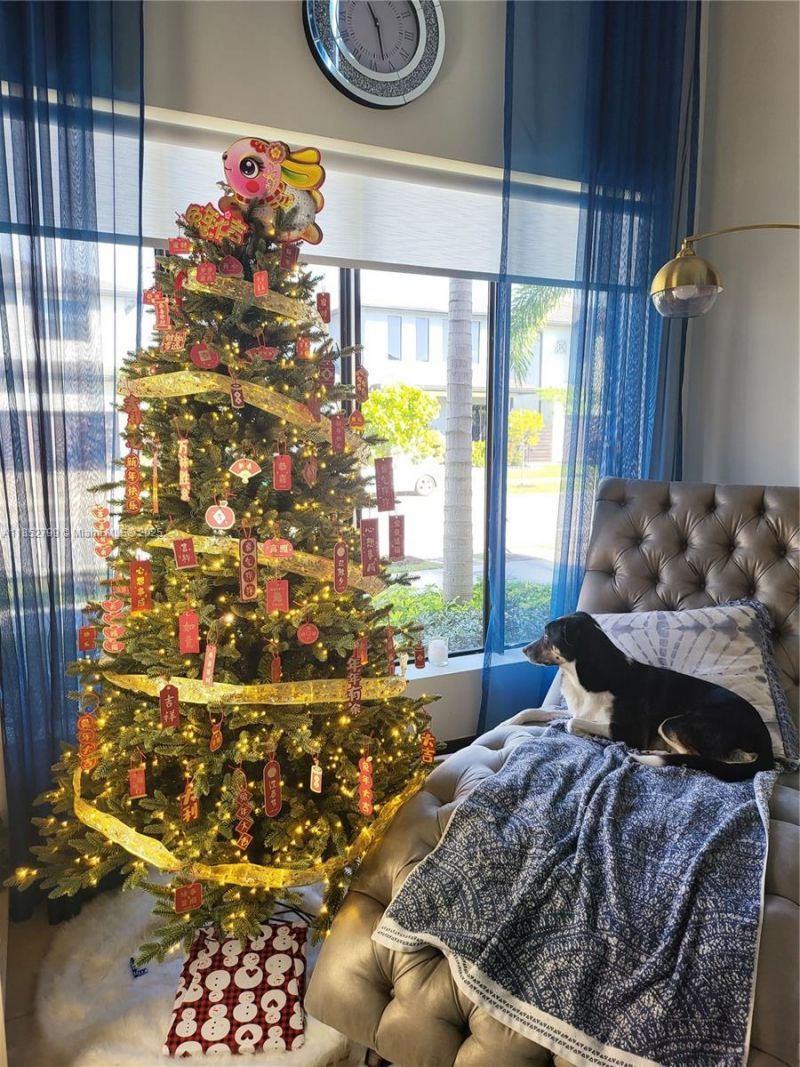 8910 NW 160th Ter, Miami Lakes, FL 33018 Photo