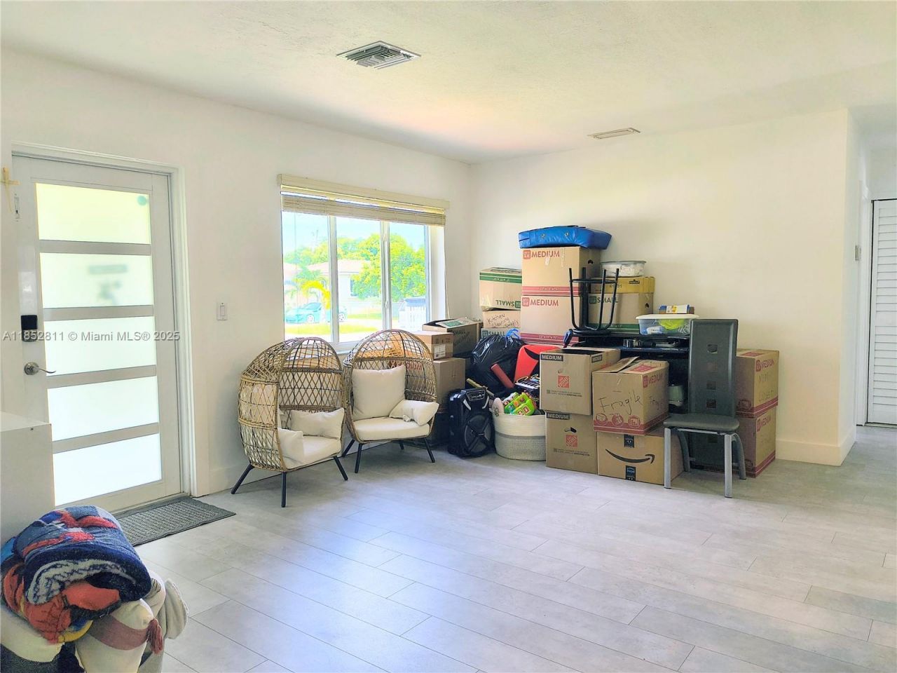 6890 SW 27 Street, Miami, FL 33155 Photo