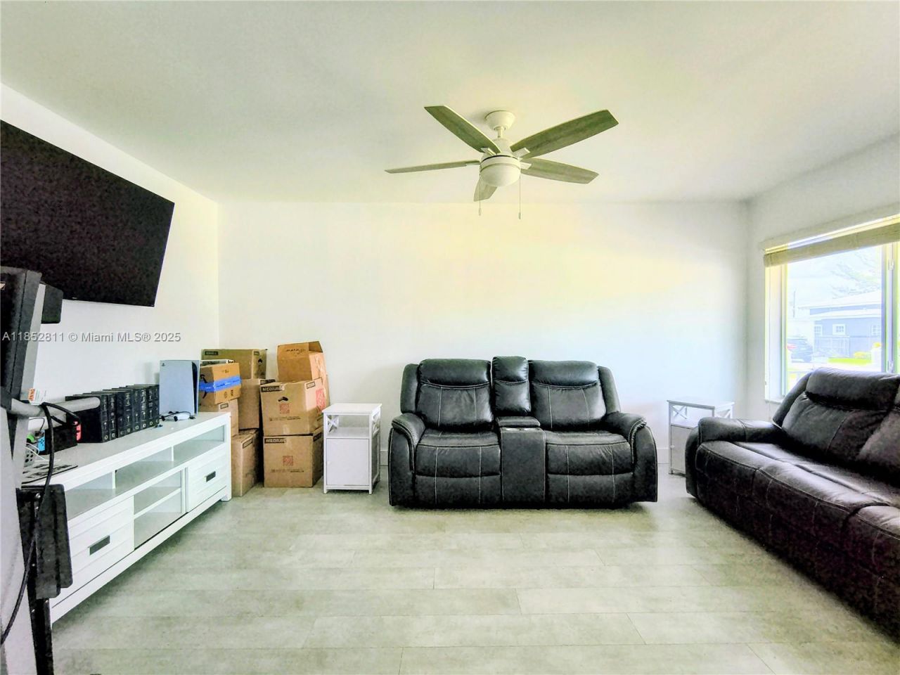 6890 SW 27 Street, Miami, FL 33155 Photo