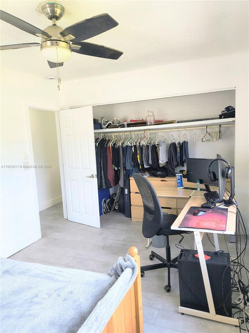 6890 SW 27 Street, Miami, FL 33155 Photo