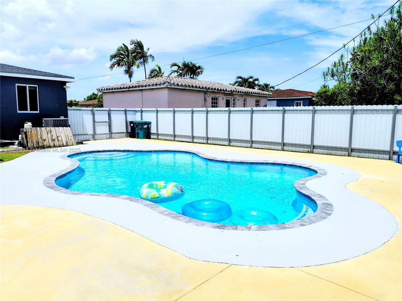 6890 SW 27 Street, Miami, FL 33155 Photo