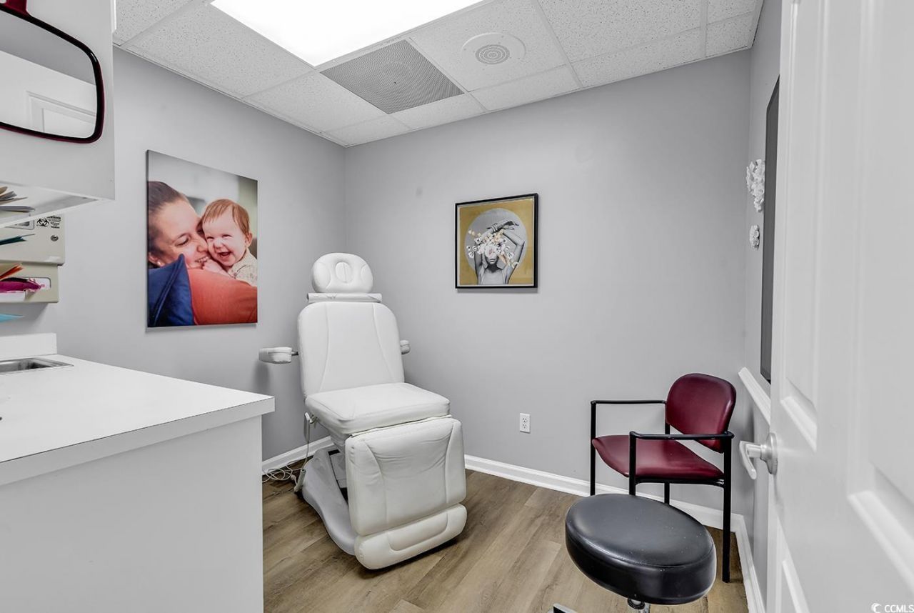 917/919 Medical Circle Photo 15