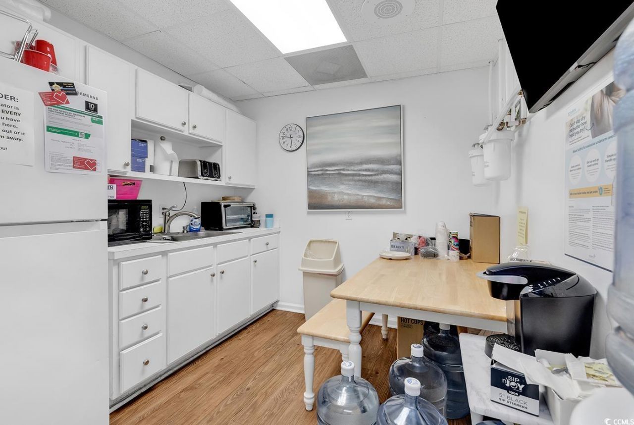 917/919 Medical Circle Photo 19