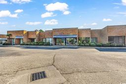 917/919 Medical Circle photo 4