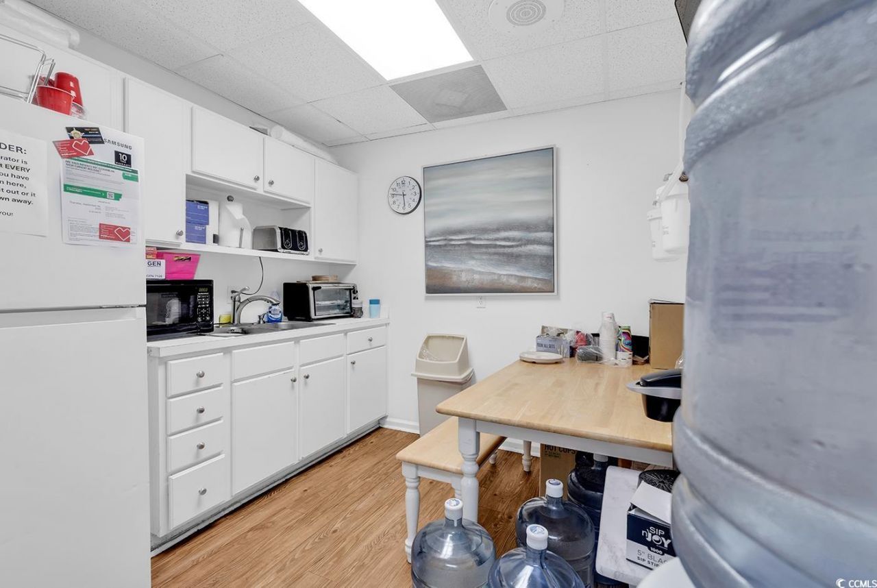 917/919 Medical Circle Photo 20