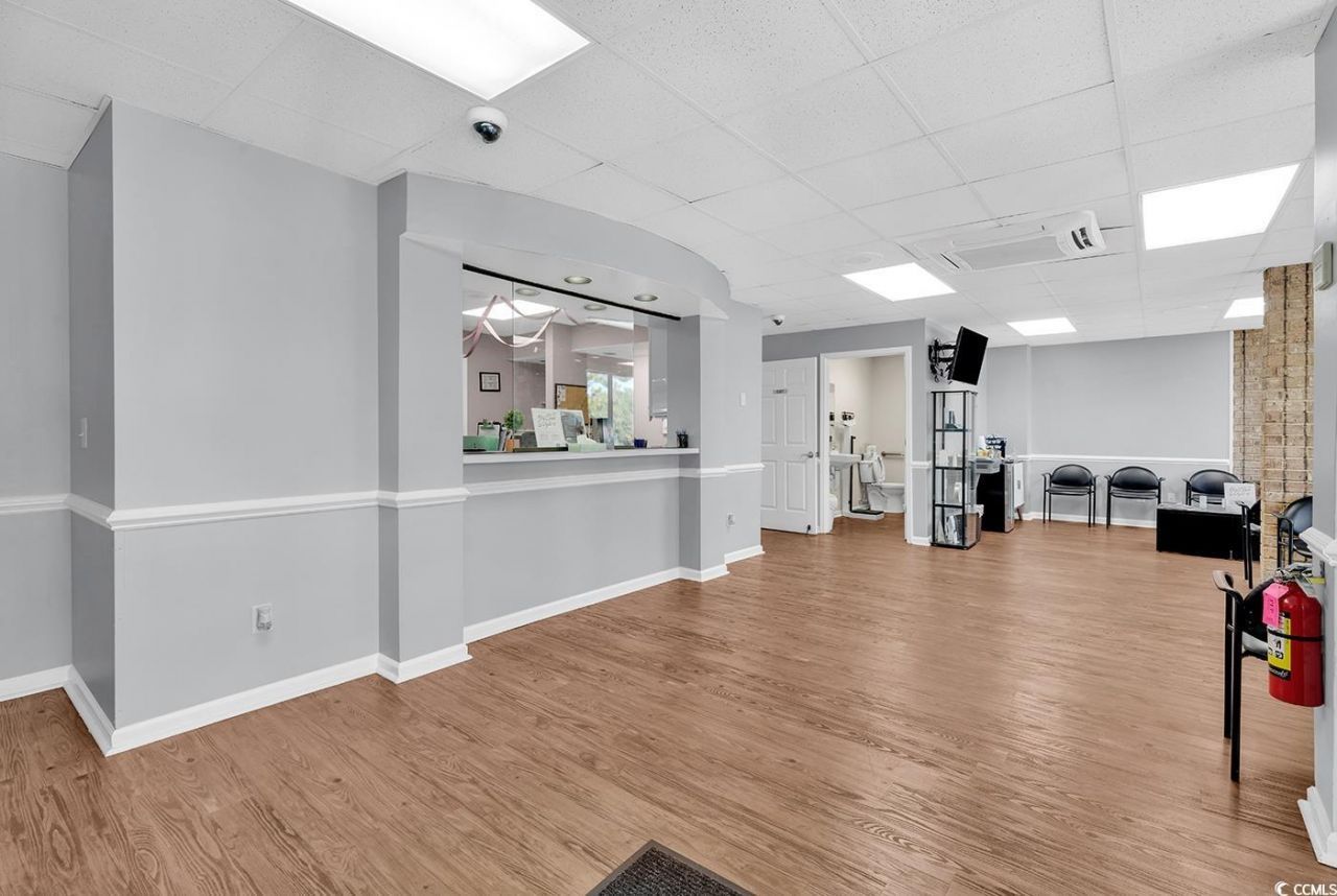 917/919 Medical Circle Photo 4