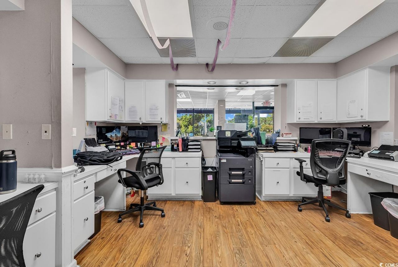 917/919 Medical Circle Photo 9