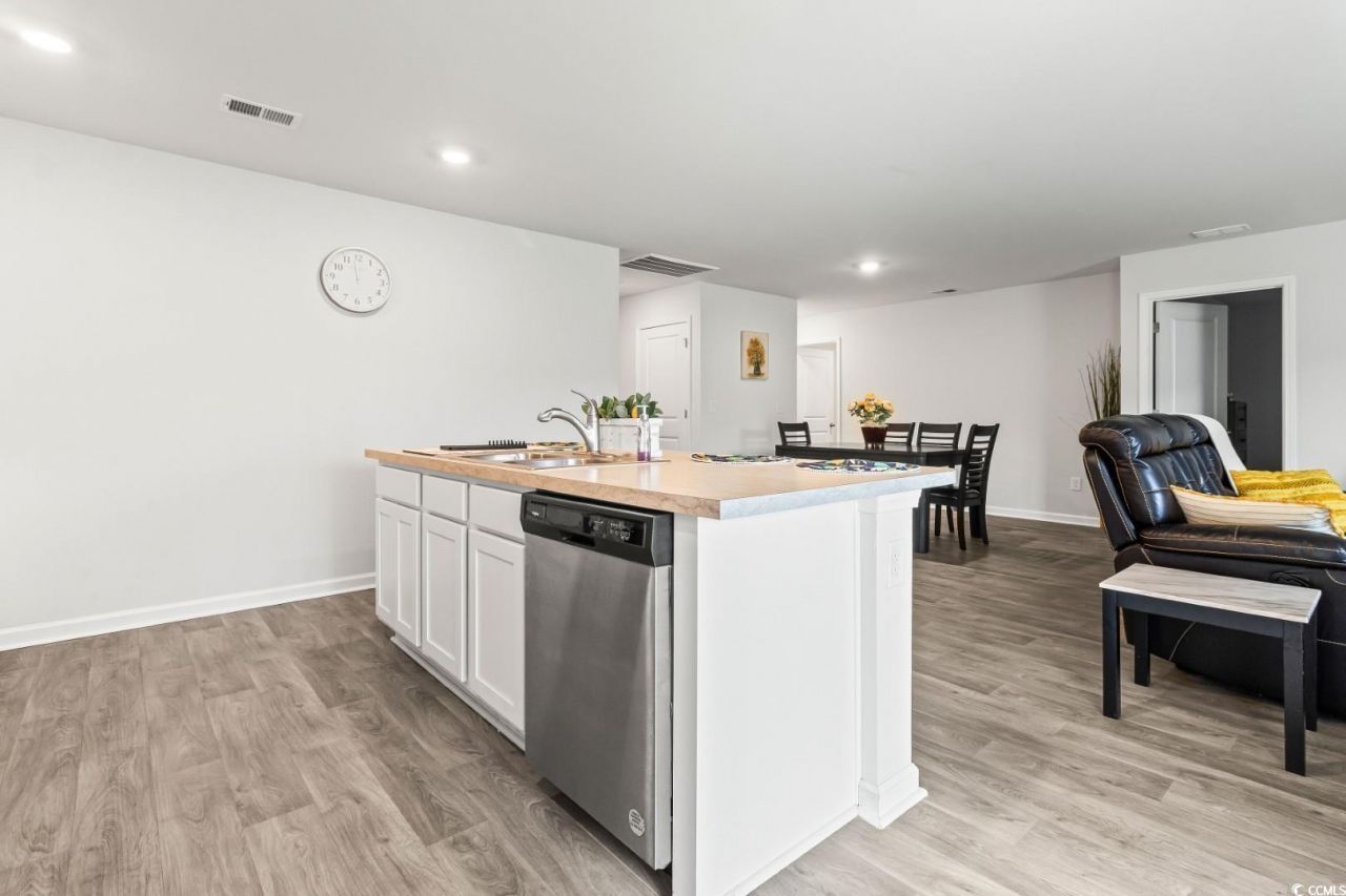 182 Pine Forest Dr. Photo 10