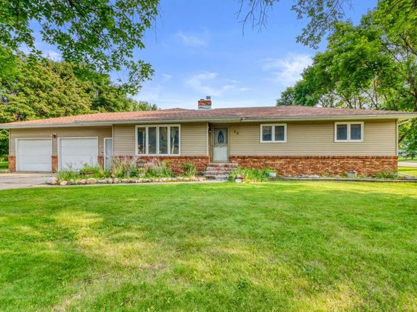 805 6th Avenue SE, Barnesville, MN 56514