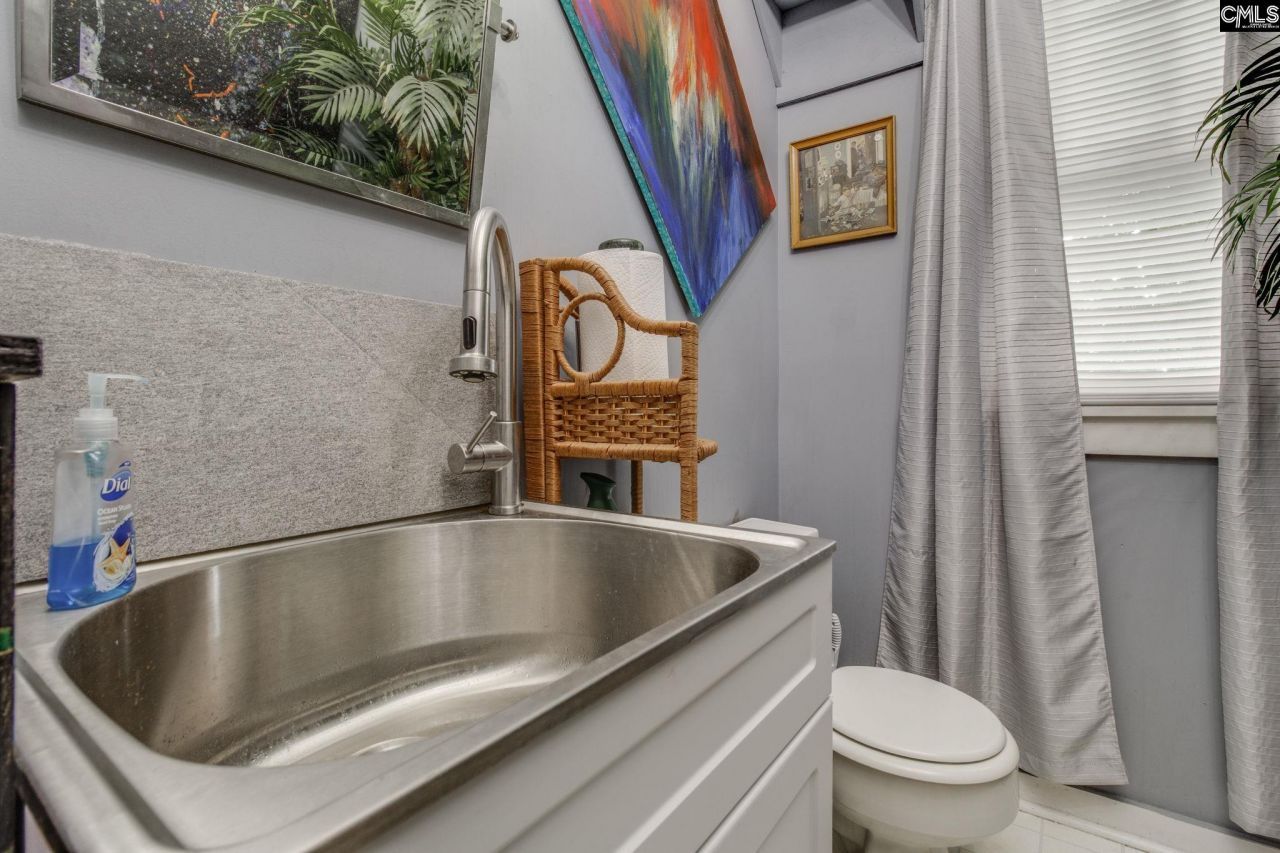 295 N Church Street Photo 14