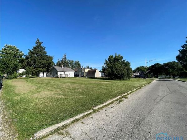 5338 305th Street, Toledo, OH 43611