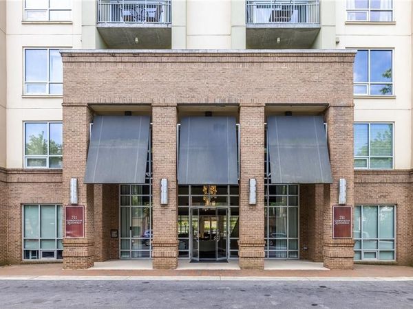 711 Cosmopolitan Drive, Unit 207, Atlanta, GA 30324