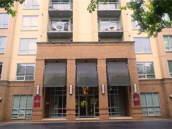 711 Cosmopolitan Drive, Unit 207, Atlanta, GA 30324