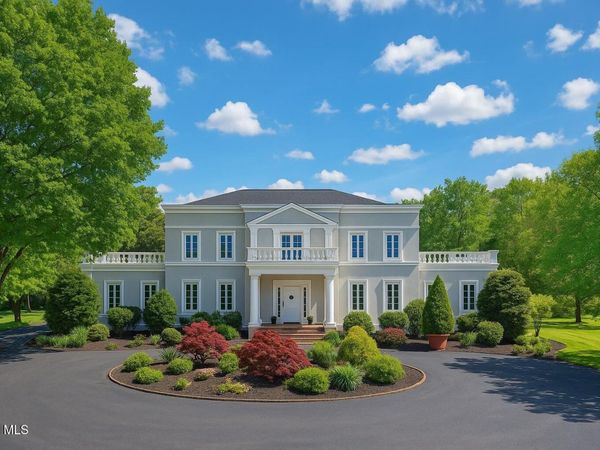 8 Sage Estates, Menands, NY 12204