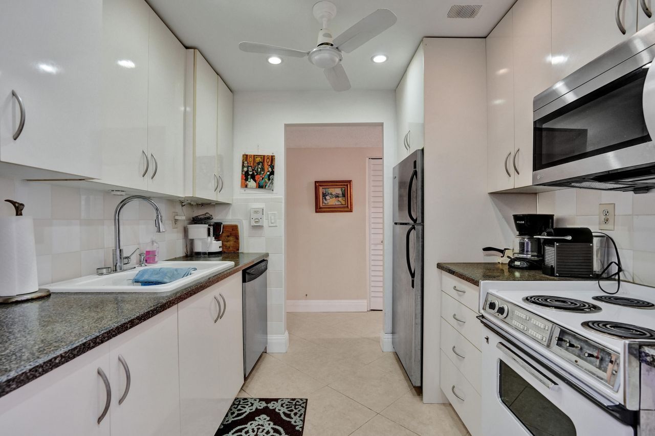 250 NE 20th Street, Unit 5060, Boca Raton, FL 33431 Photo