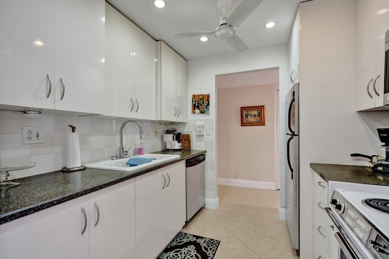 250 NE 20th Street, Unit 5060, Boca Raton, FL 33431 Photo