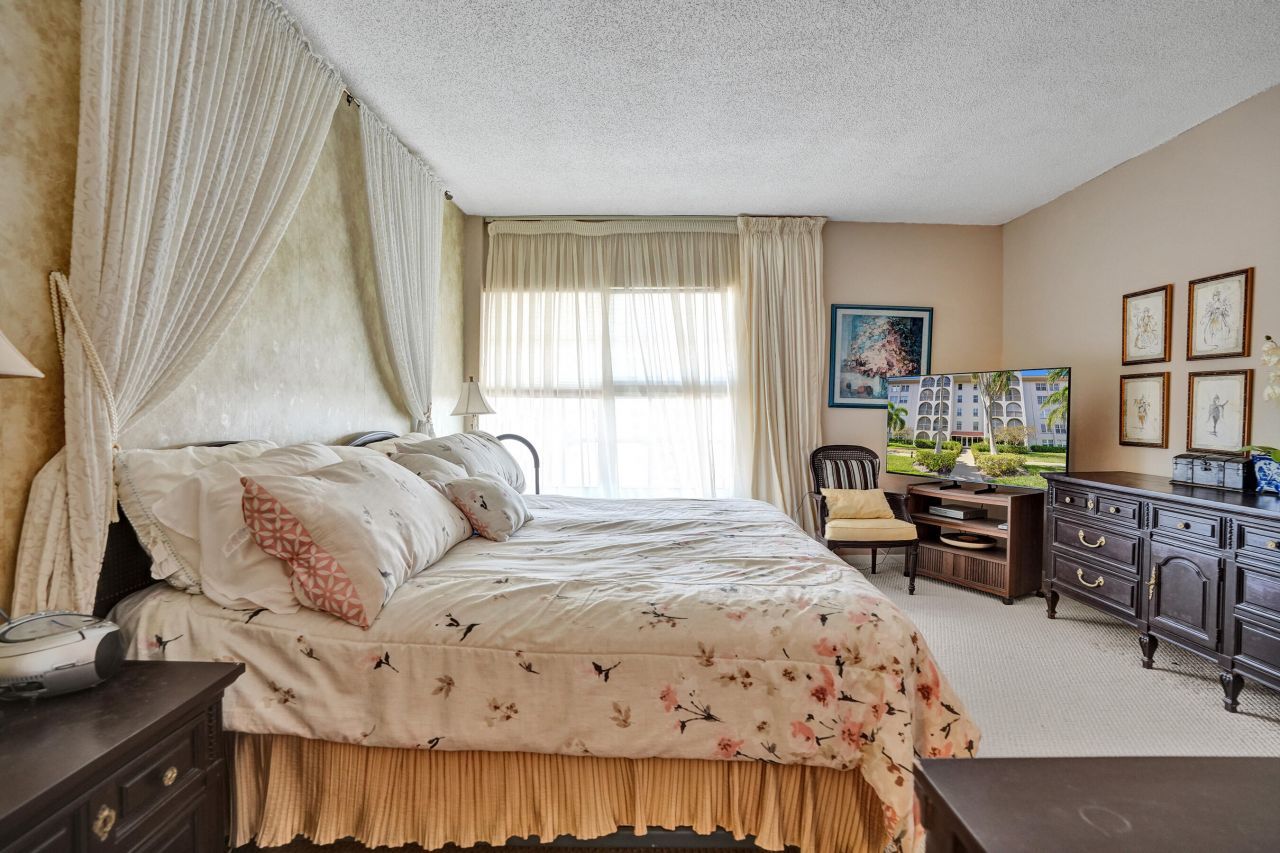 250 NE 20th Street, Unit 5060, Boca Raton, FL 33431 Photo