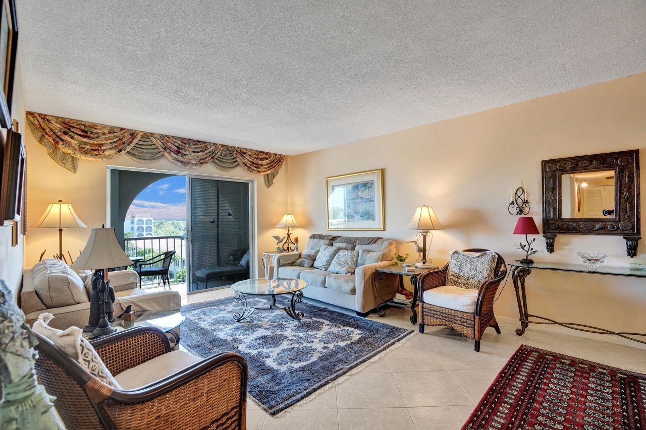 250 NE 20th Street, Unit 5060, Boca Raton, FL 33431 Photo