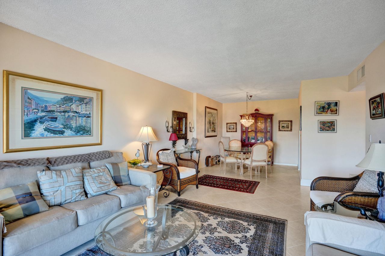 250 NE 20th Street, Unit 5060, Boca Raton, FL 33431 Photo