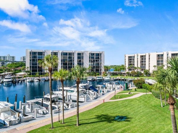 2707 N Ocean Boulevard, Unit 301-D, Boca Raton, FL 33431