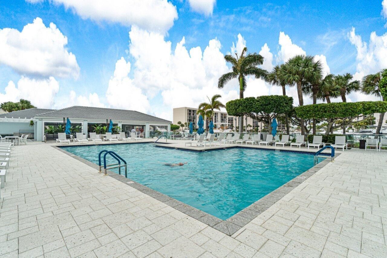 2707 N Ocean Boulevard, Unit 301-D, Boca Raton, FL 33431 Photo
