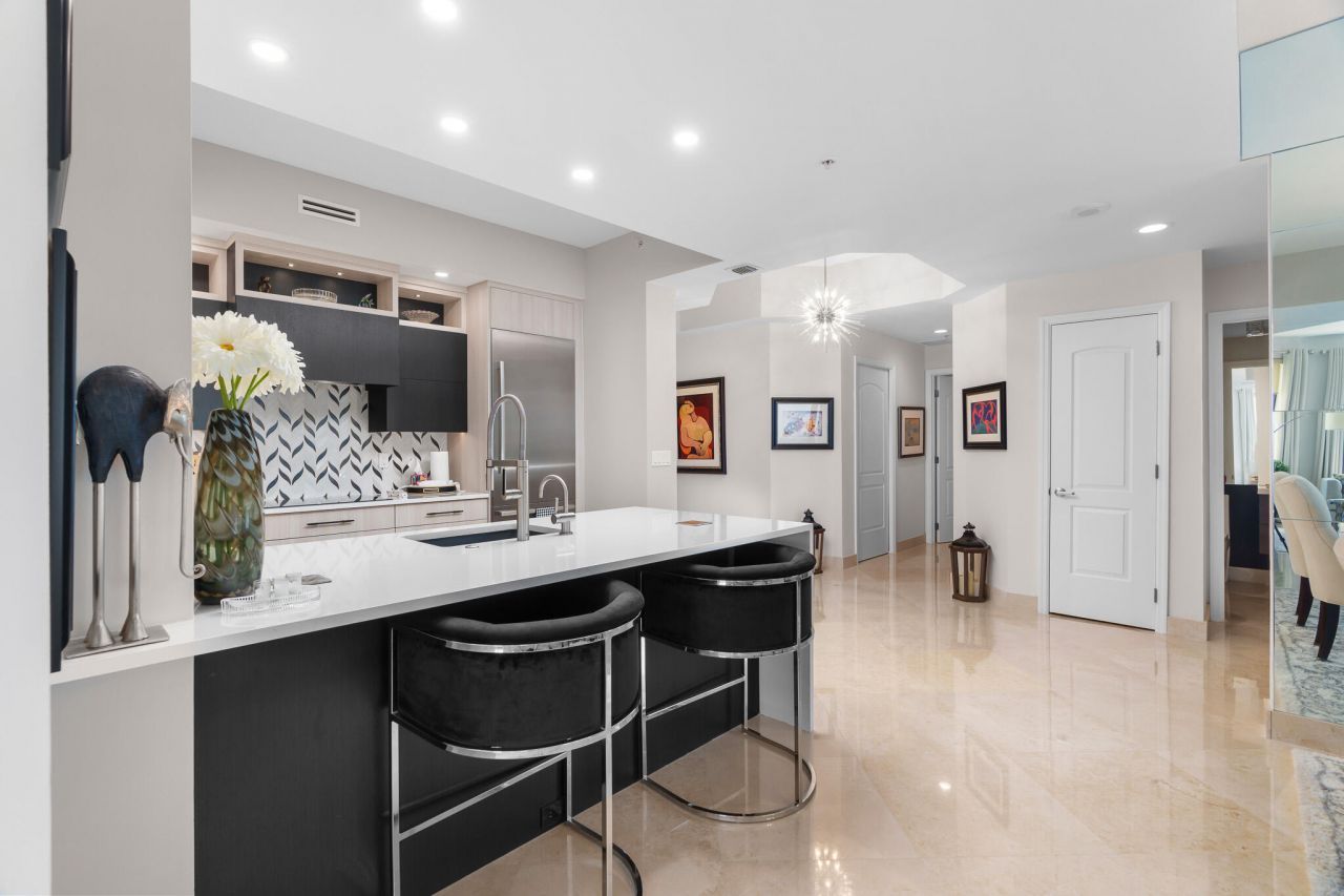 801 S Olive 1011 Avenue, Unit 1011, West Palm Beach, FL 33401 Photo