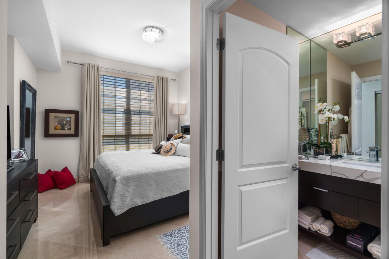 801 S Olive 1011 Avenue, Unit 1011, West Palm Beach, FL 33401 Photo