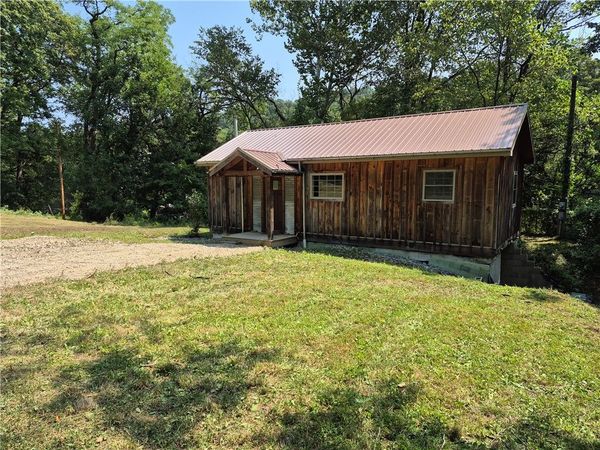 7 Mcgovern Blvd, Crescent, PA 15046