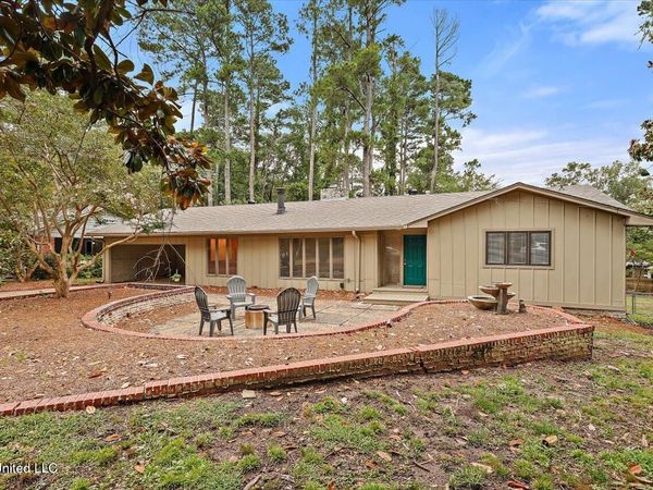 2009 Southwood Road, Jackson, MS 39211