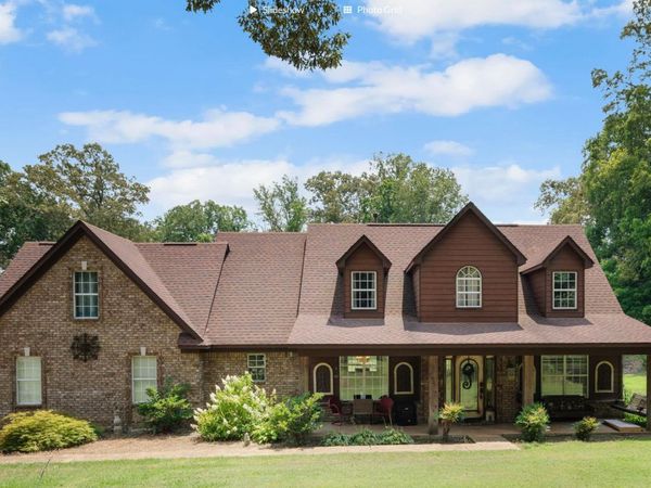 6193 Nesbit Road, Lake Cormorant, MS 38641