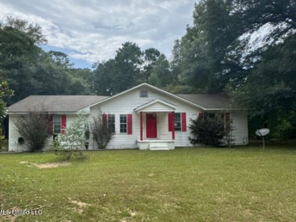 515 Spring Street, Taylorsville, MS 39168