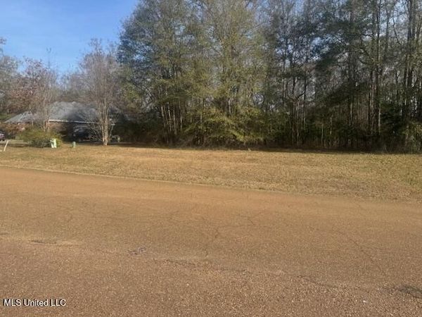 Fairway Drive, Natchez, MS 39120