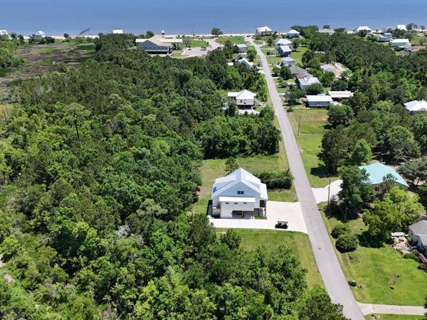 180 Vacation Lane, Waveland, MS 39576