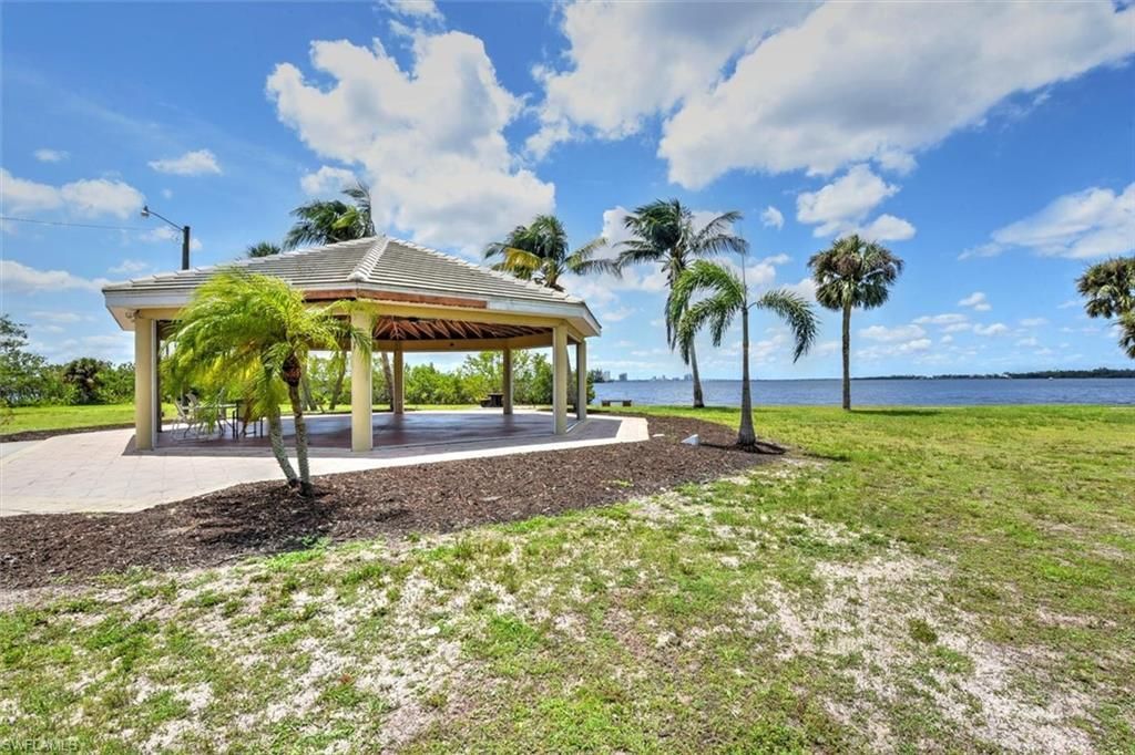 2215 Channel Way, North Fort Myers, FL 33917 Photo