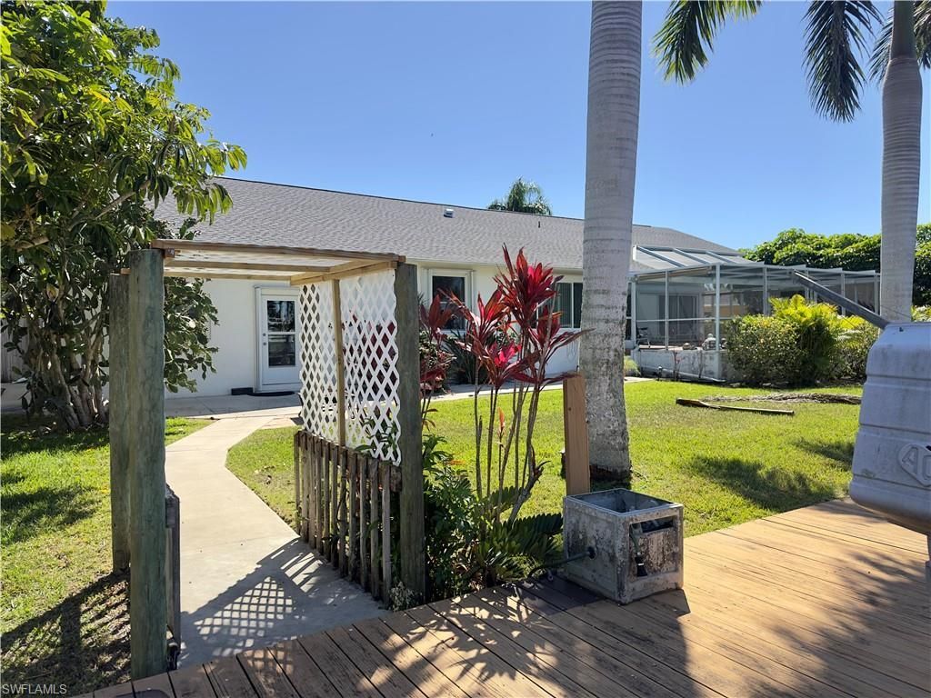 2215 Channel Way, North Fort Myers, FL 33917 Photo