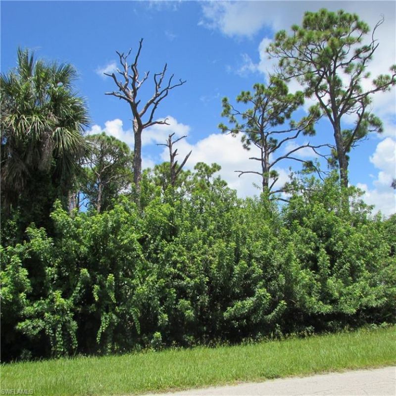 3644 Tropical Point Dr, Saint James City, FL 33956 Photo