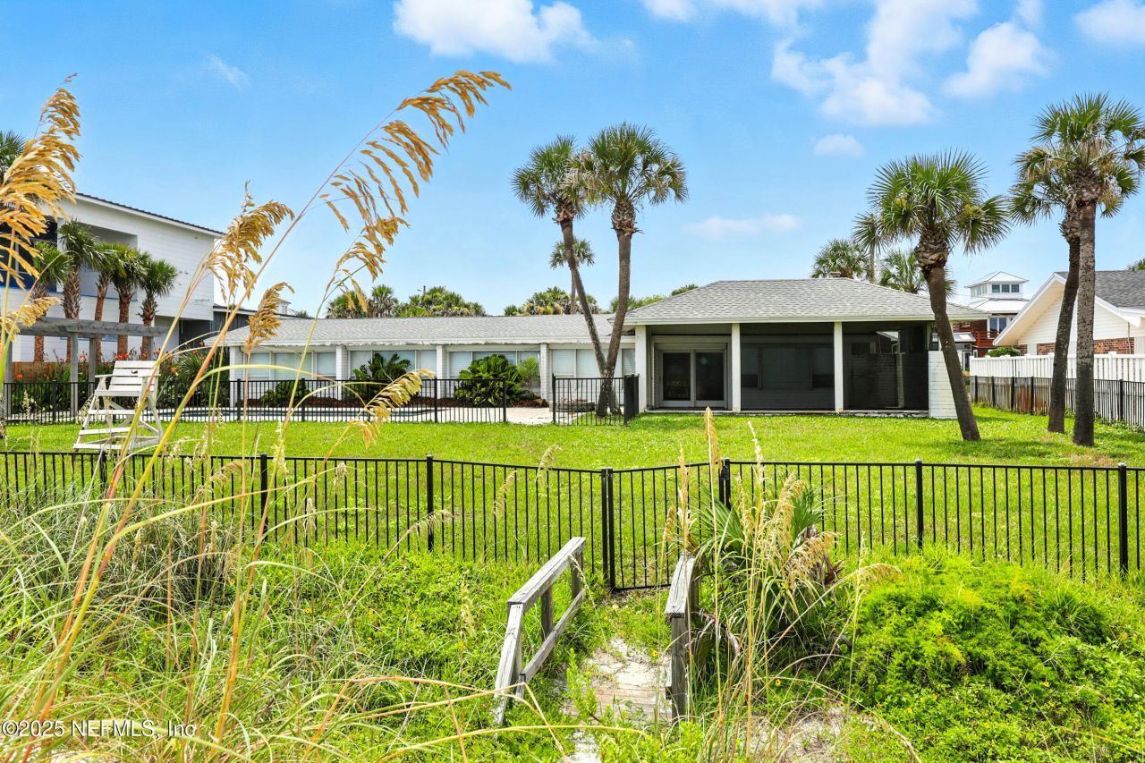 851 Beach Avenue, Atlantic Beach, FL 32233 Photo