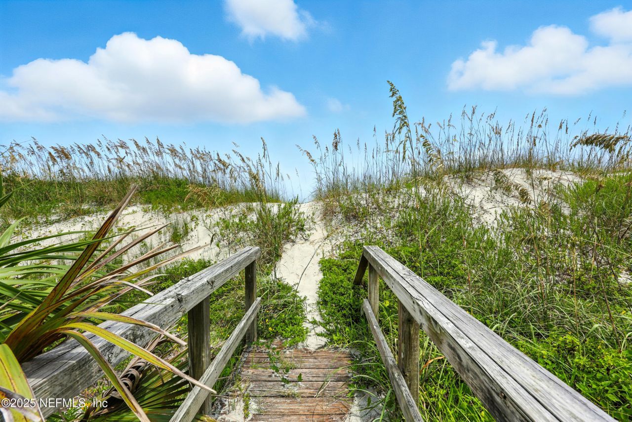 851 Beach Avenue, Atlantic Beach, FL 32233 Photo