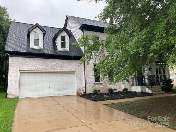 11823 Sir Francis Drake Drive, Charlotte, NC 28277