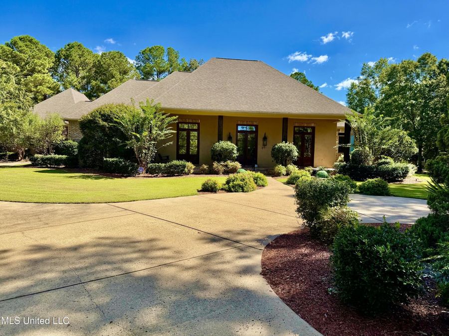 Property Image 100