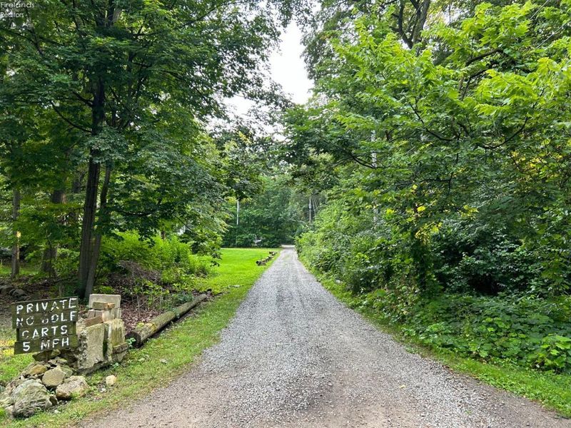 1 Elliot, Put in Bay, OH 43456 Photo 10