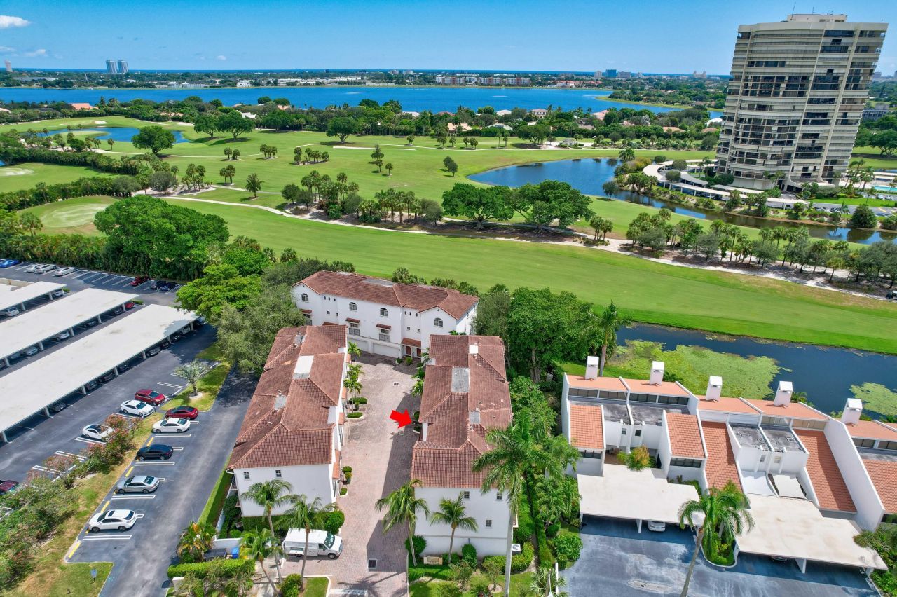 1950 Presidential Way, Unit 10, West Palm Beach, FL 33401 Photo