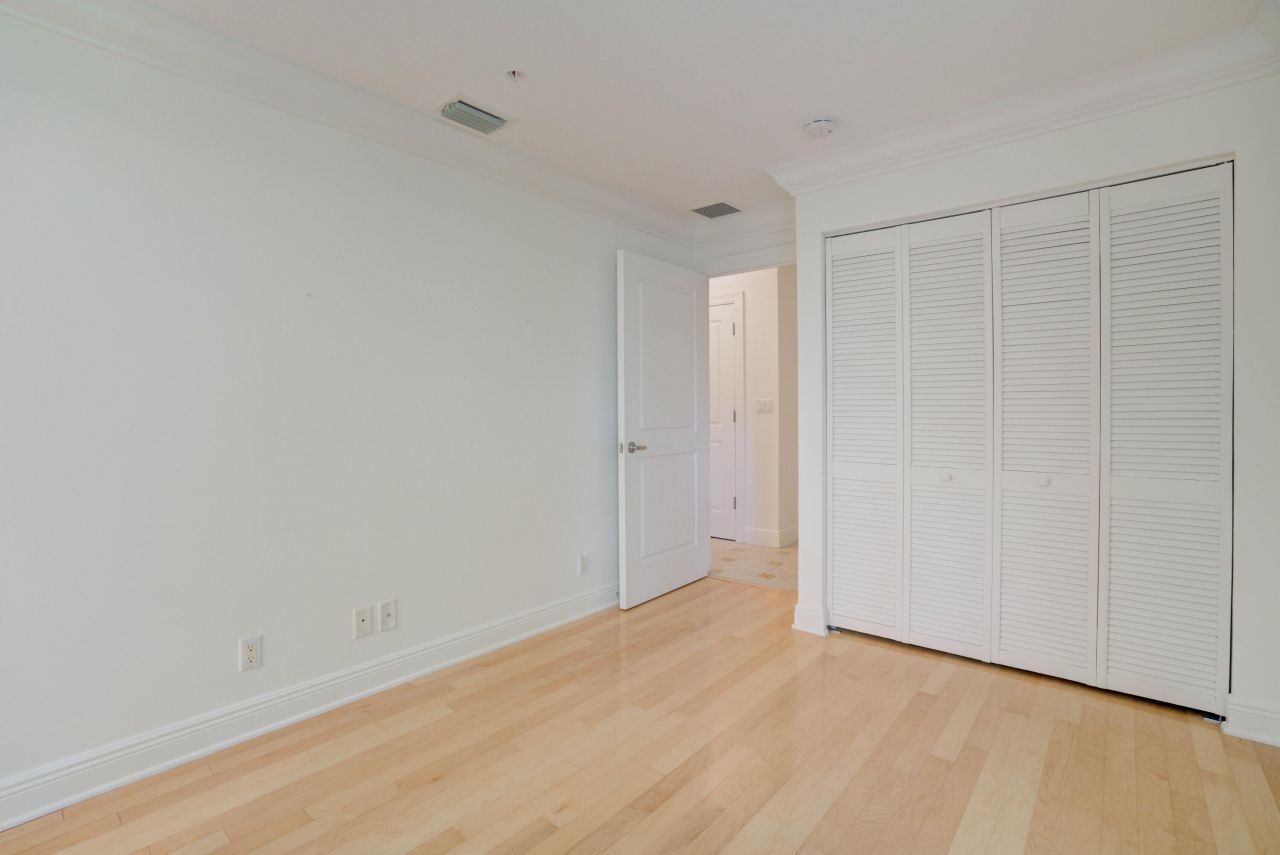 1950 Presidential Way, Unit 10, West Palm Beach, FL 33401 Photo