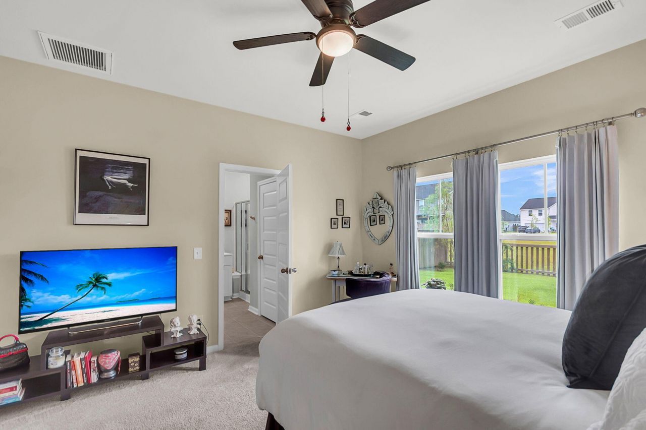 160 Greenbelt Court Photo 23