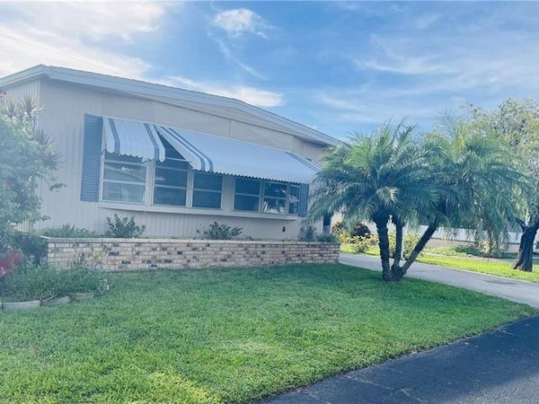 3153 Orchard DR, NORTH FORT MYERS, FL 33917