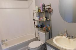 800 Riverbirch Dr. photo 4