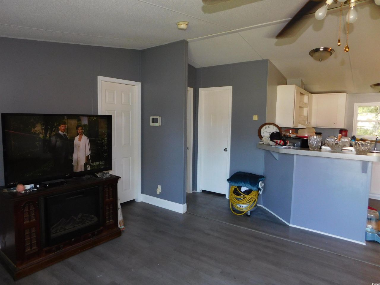 800 Riverbirch Dr. Photo 7