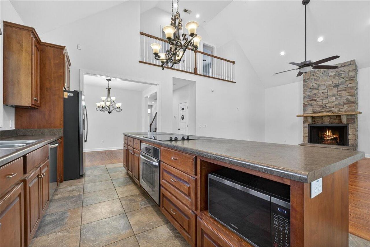 136 Fire House Road Photo 13