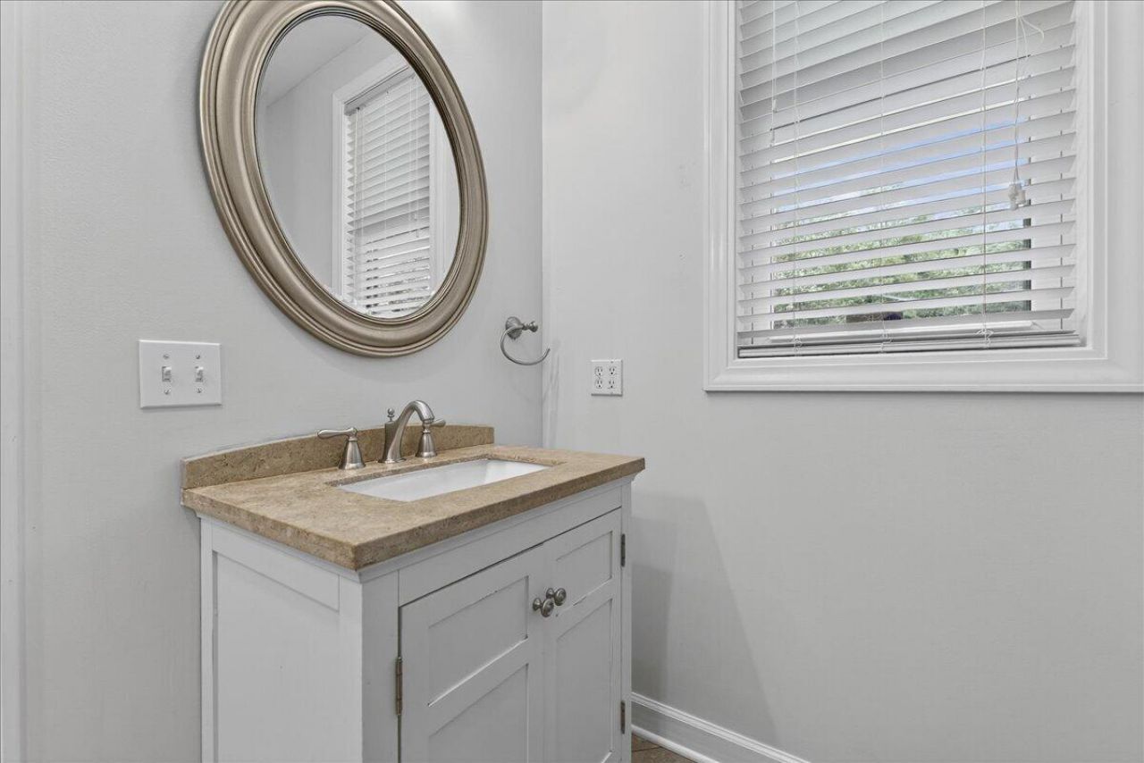 136 Fire House Road Photo 26