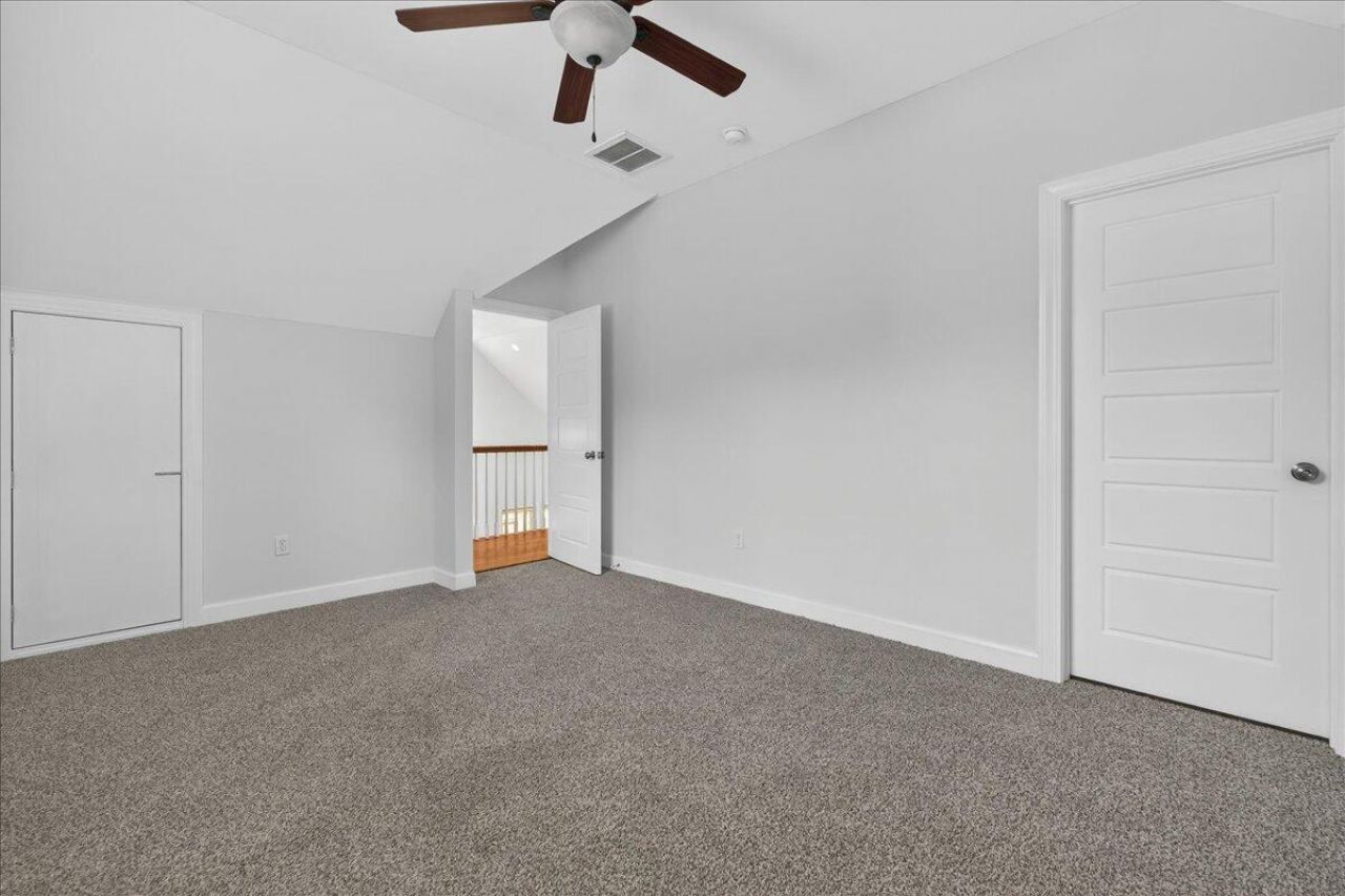 136 Fire House Road Photo 32